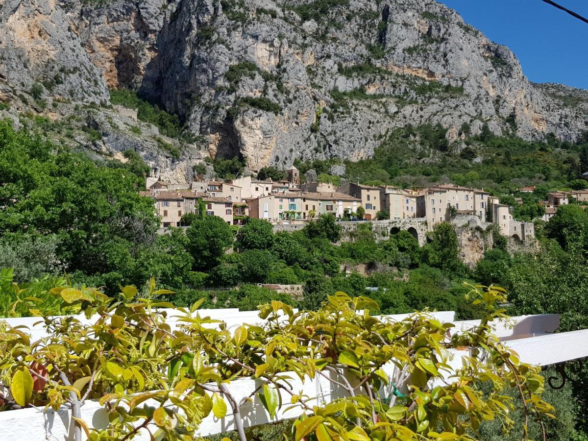 Bastide Des Oliviers Bed and Breakfast Moustiers-Sainte-Marie Εξωτερικό φωτογραφία