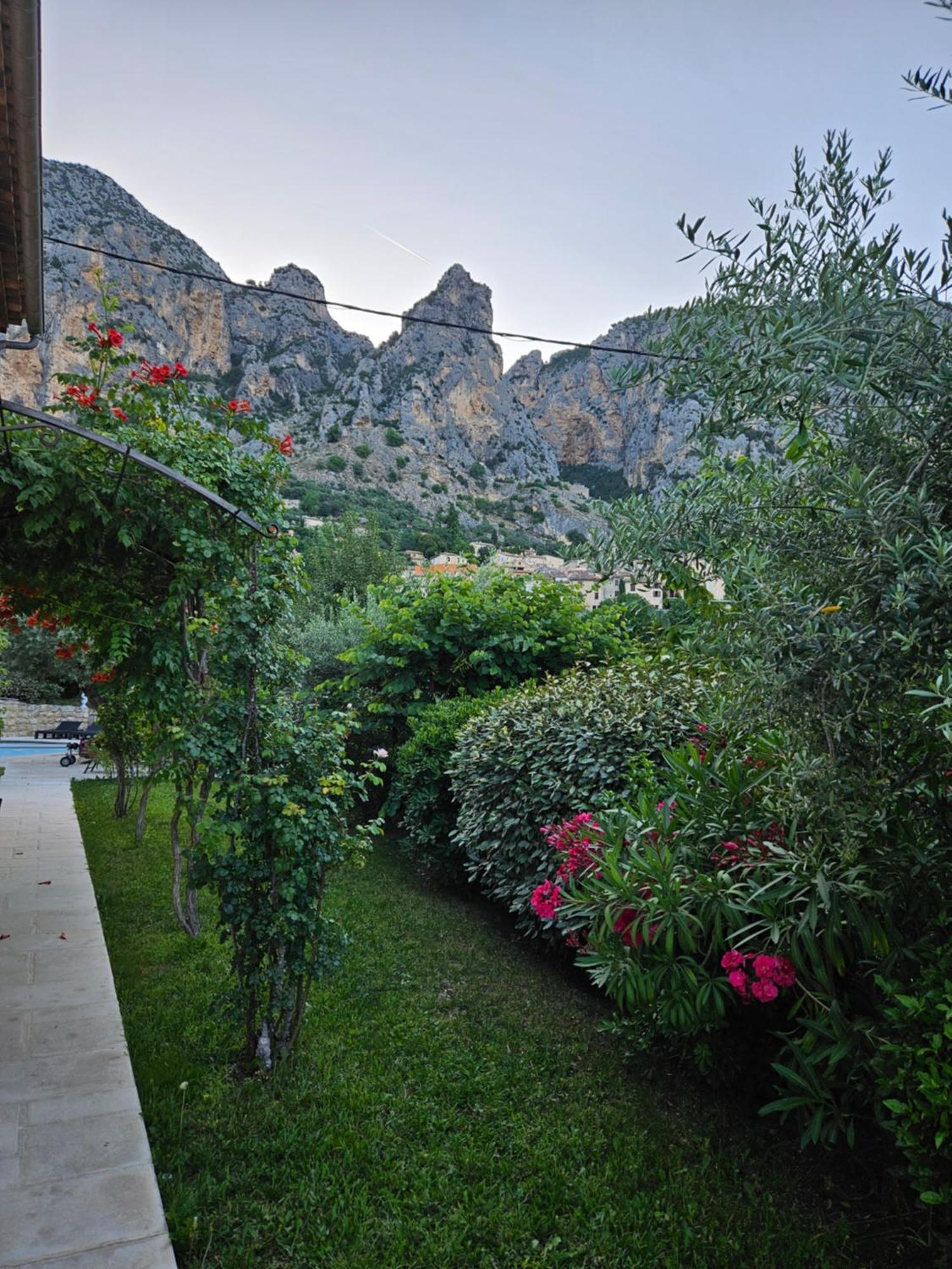 Bastide Des Oliviers Bed and Breakfast Moustiers-Sainte-Marie Εξωτερικό φωτογραφία